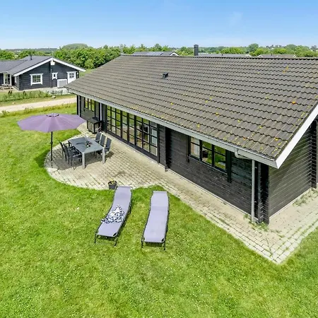 3 Bedroom In Sydals * Skovby (Syddanmark)